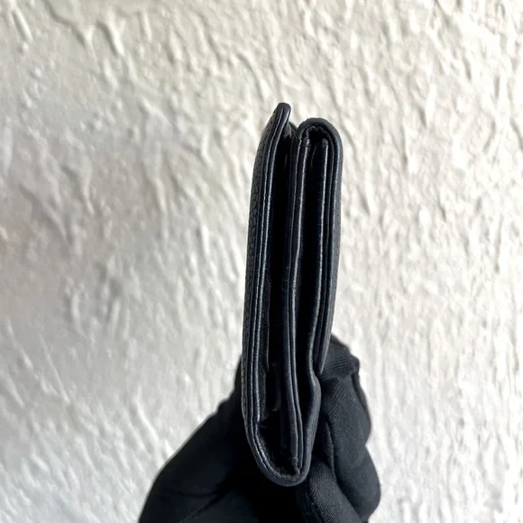 🛑SOLD🛑CHANEL Compact Wallet - Picture 3 of 8